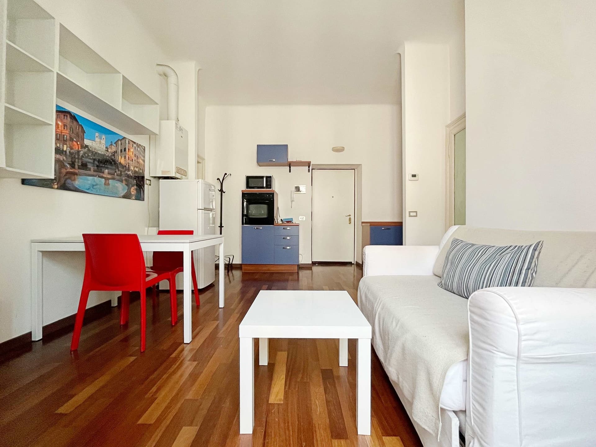 Bilocale con Balcone a Milano in Porta Venezia